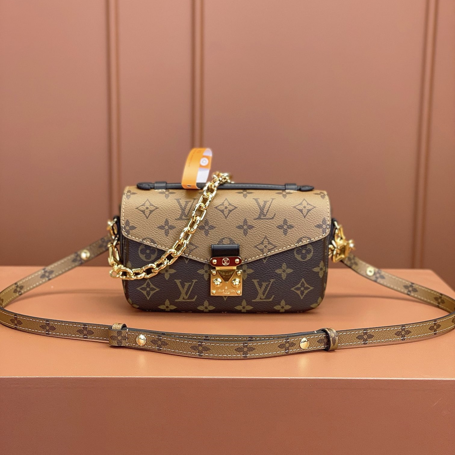 Louis Vuitton PochetteMetisEastWest M46279