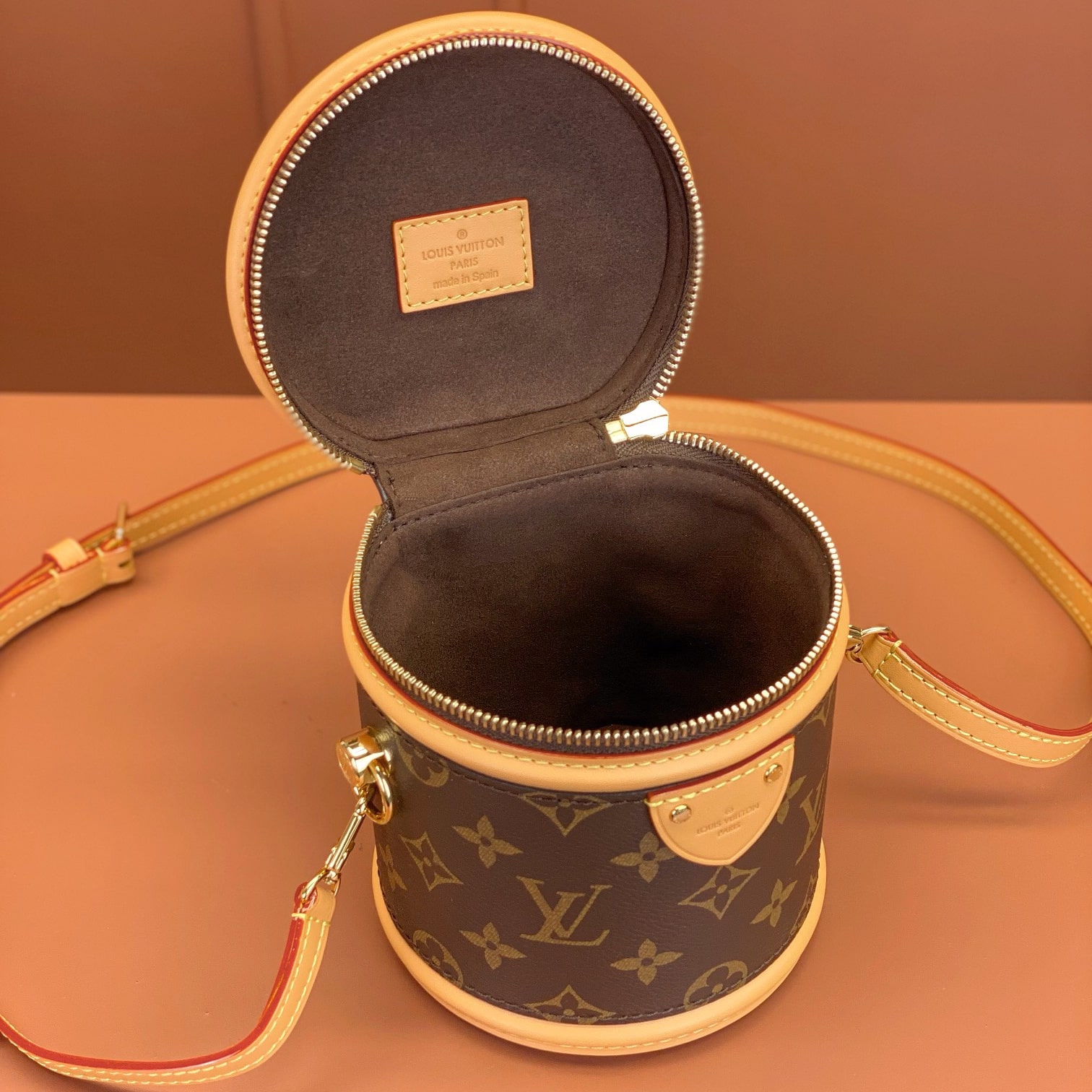 Louis Vuitton NanoCannes M82952