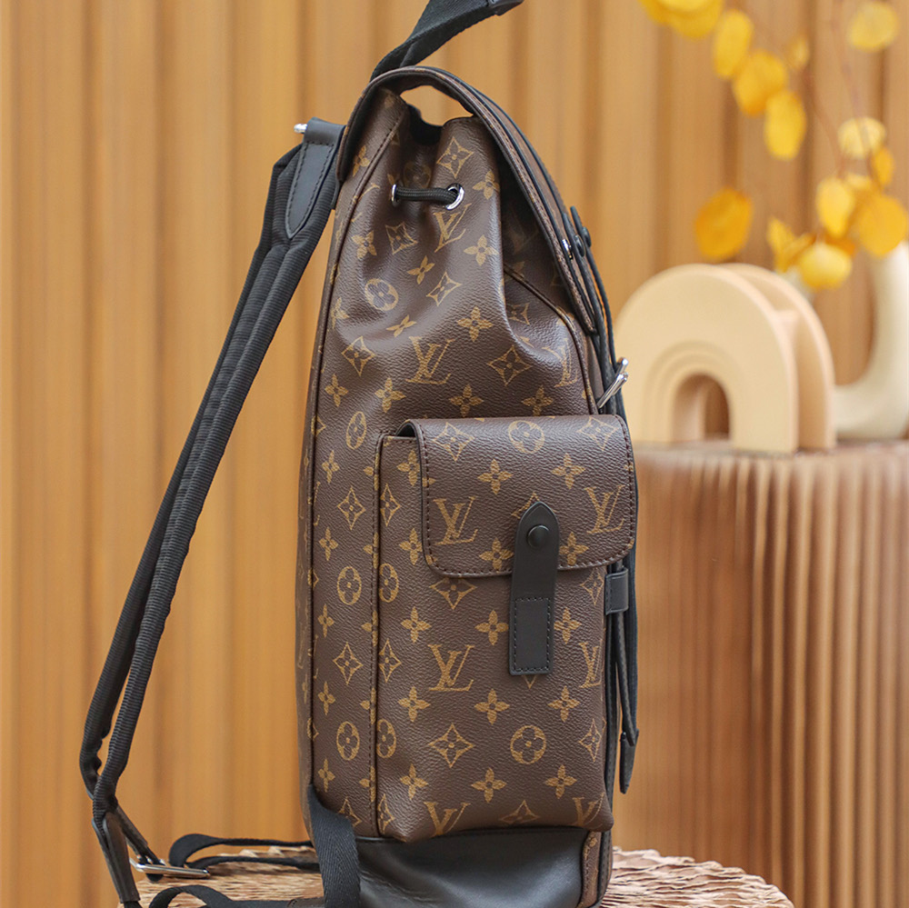 Louis Vuitton Christopher M43735