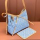 Louis Vuitton Carryall M11462