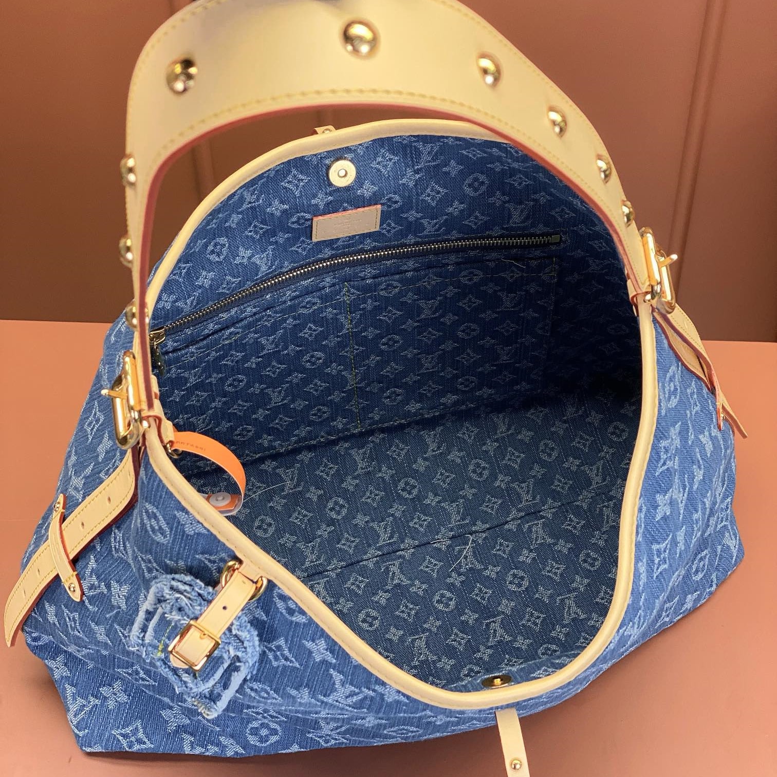 Louis Vuitton Carryall M46855