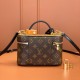 Louis Vuitton VanityChainPouch M47125 