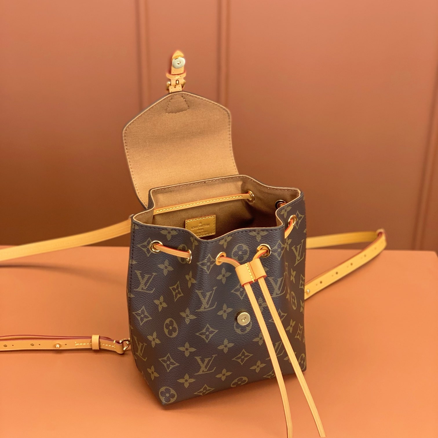 Louis Vuitton MontsourisBB M45502 