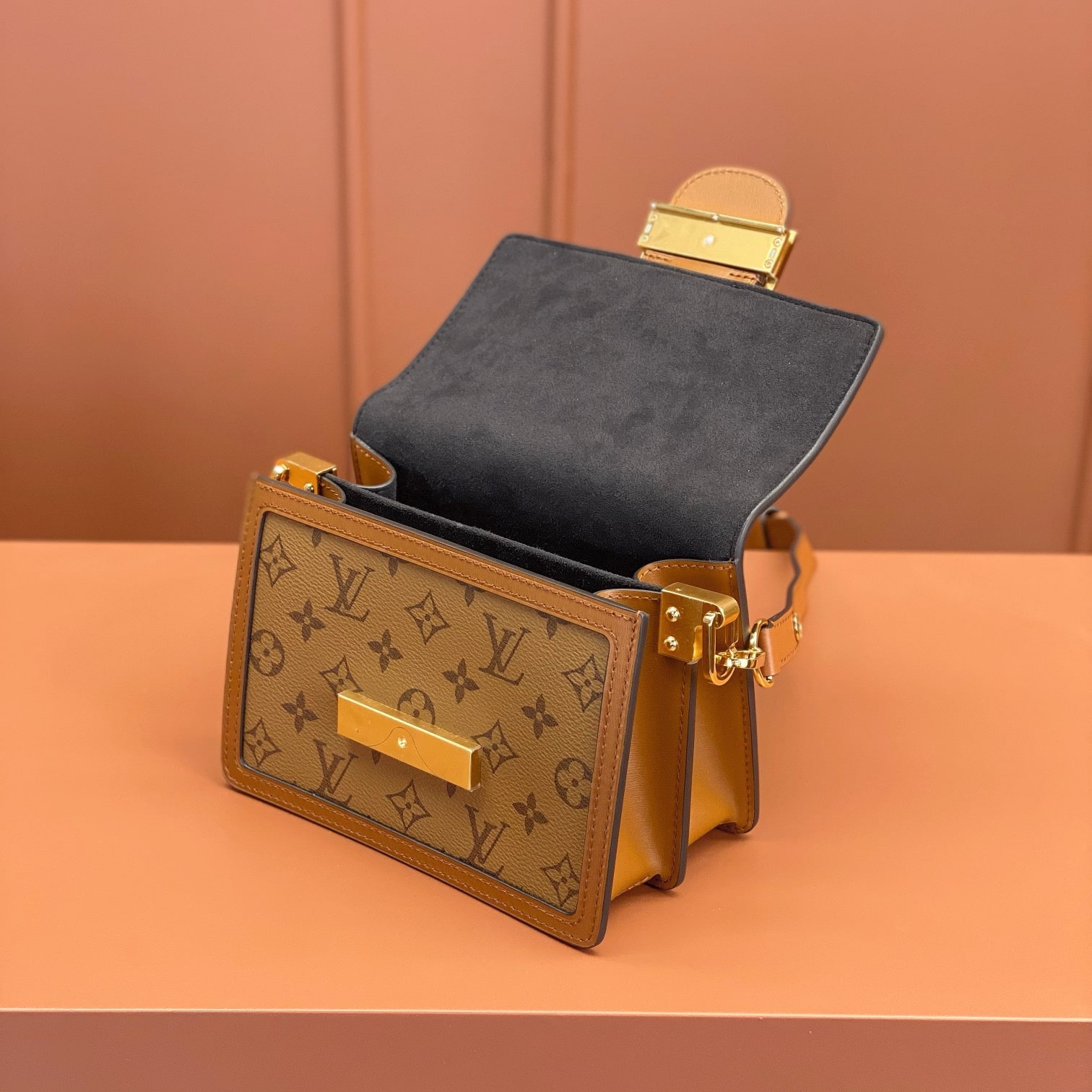 Louis Vuitton Dauphine M45959 