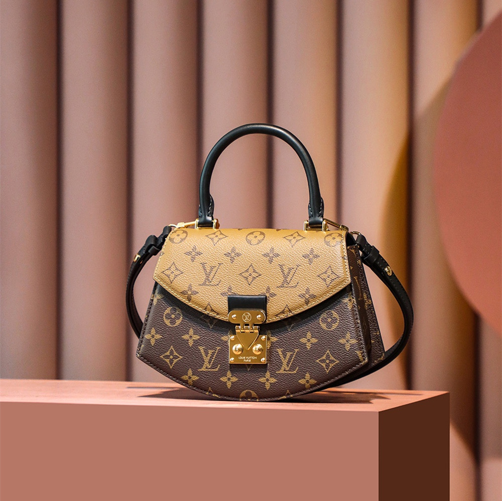 Louis Vuitton Tilsitt M46548