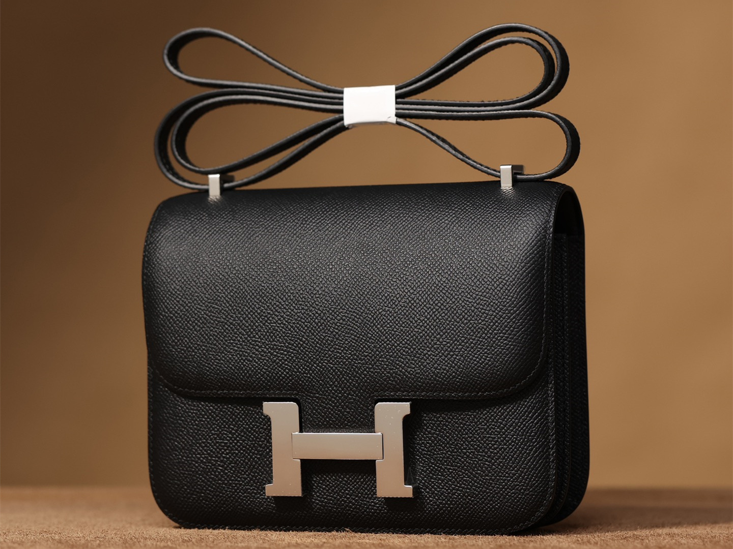 Hermes Constance 19